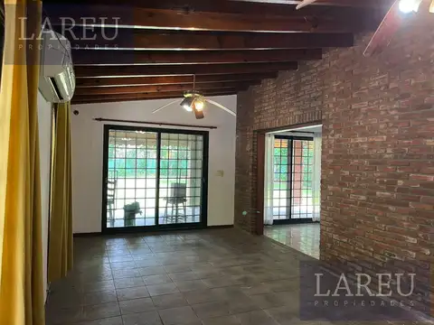 Casa en alquiler Pilar