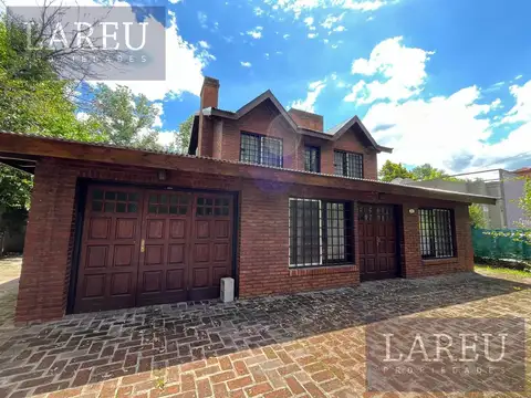 Casa en alquiler Pilar