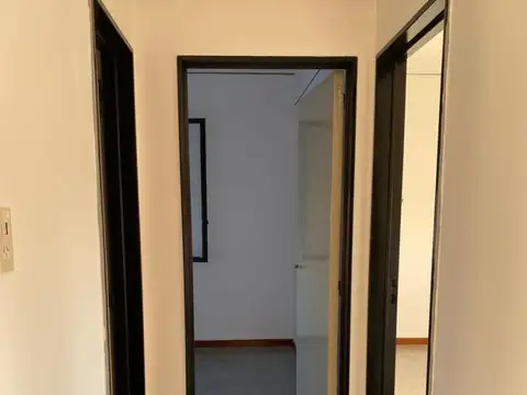 Alem 100, Piso 3