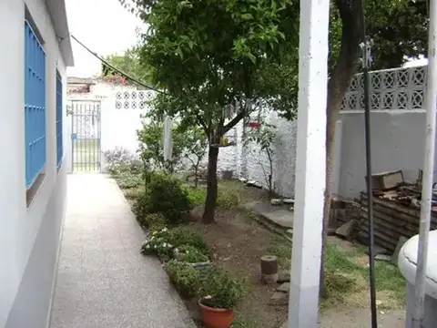 Casa Sobre Lote De 4 Amb Con Cochera
