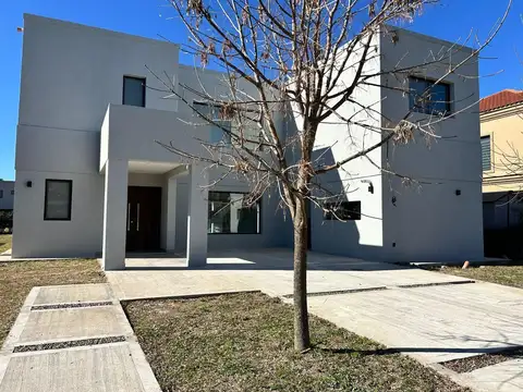 Casa  en Venta ubicado en Altos de Campo Grande, Pilar, G.B.A. Zona Norte