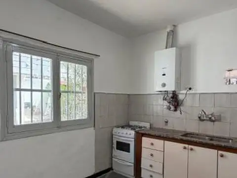 Depto Tipo Casa en Alquiler de 2 ambientes