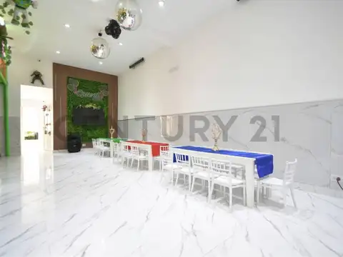 VENTA Lote Propio c/ Edificación Moderna - Ideal Vivienda de Diseño o Uso Profesional - PERMUTA - FI