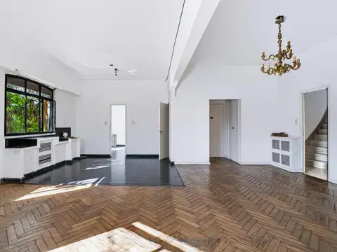 Depto Tipo Casa en Venta 50 años
