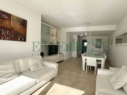 Departamento en Alquiler Temporal con 2 cocheras