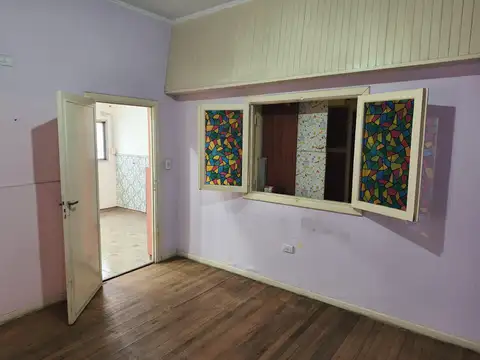 Casa en Alquiler con 1 cochera