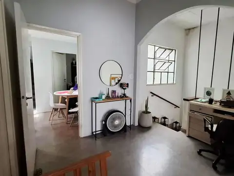 Depto Tipo Casa 6 ambientes con 2 baños