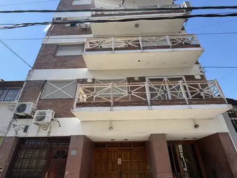 Depto de 3 amb en pleno lanus este. Apto credito, ideal 1ra vivienda o inversor