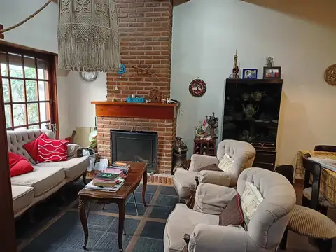 CASA 5 AMBIENTES VENTA VALENTIN ALSINA