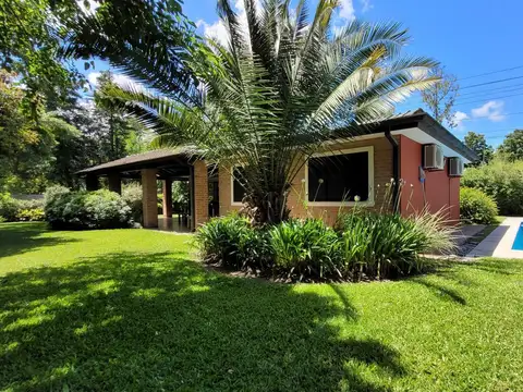 Casa en Venta con 1 cochera