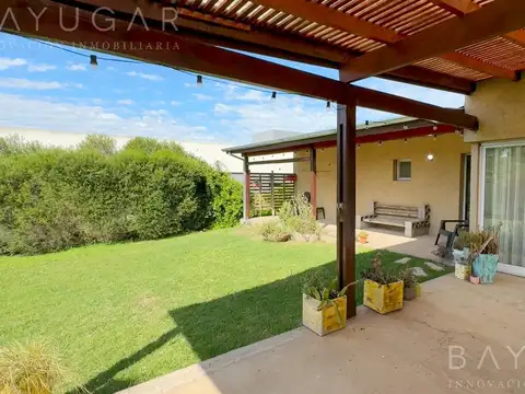 Alquiler - Barrio Privado Santa Guadalupe -  Pilar del Este