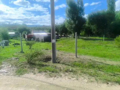 VENTA TERRENO TANTI 1030 M2