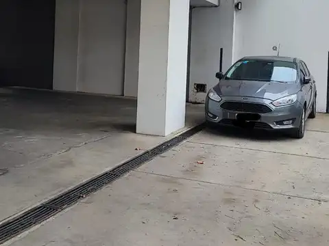 Cochera en venta - 13mts2  - La Plata