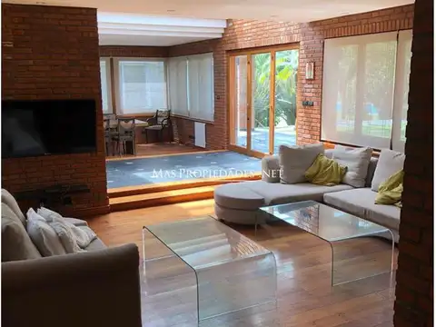 Casa en Venta en Club El Carmen, USD 495.000