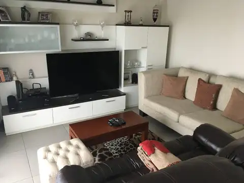 Departamento en Venta con 2 cocheras