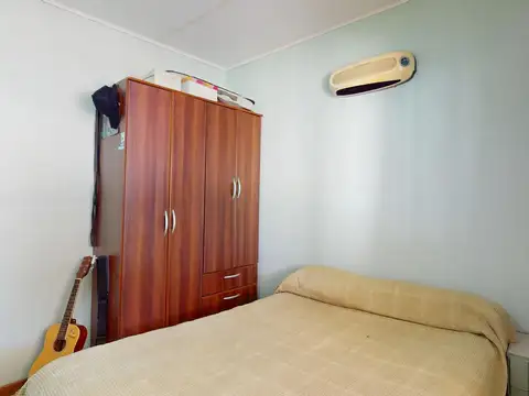 Casa 7 ambientes con 2 baños
