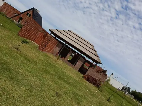 VENTA DE CASA A TERMINAR