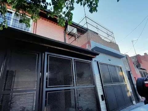 Depto Tipo Casa en Venta de 4 dormitorios