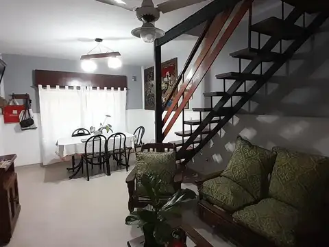 EN VENTA CASA PH EN ISIDRO CASANOVA