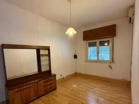 Depto Tipo Casa 4 ambientes con 2 baños