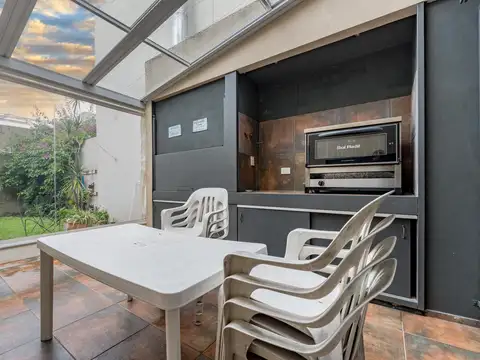 VENTA / PERMUTA  Casa de 2 dormitorios en República de la Sexta - Rosario