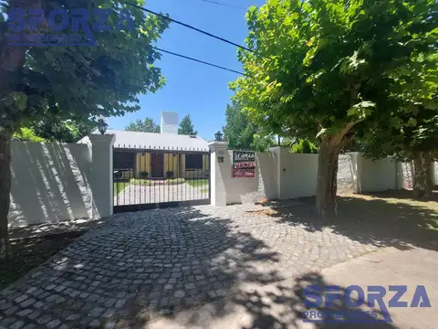 Manuela Pedraza al 1500