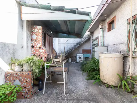 Depto Tipo Casa en Venta 56 años