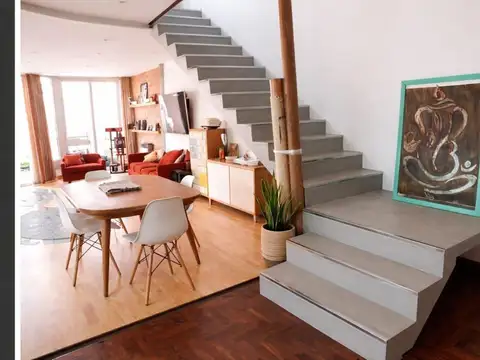Depto Tipo Casa 3 ambientes con 3 baños