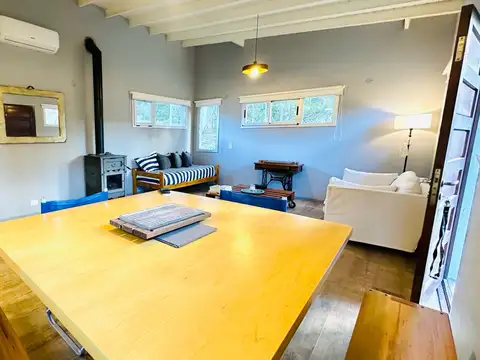 Casa 3 ambientes con 2 baños