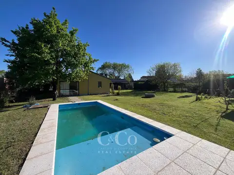 Casa en Venta con 1 cochera