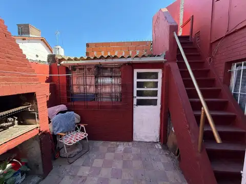 Depto Tipo Casa en Venta 75 años