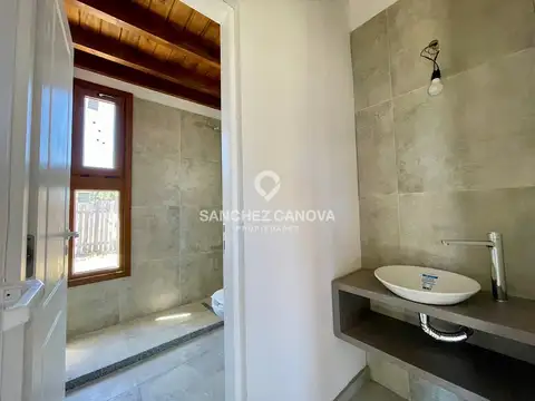 Casa 3 ambientes con 1 baño