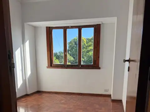 Departamento 5 ambientes con 2 baños