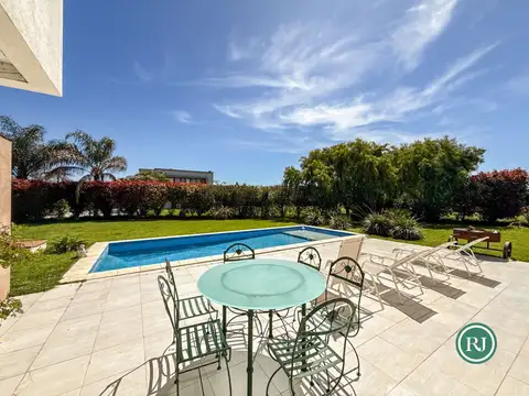Casa en Venta al Noroeste