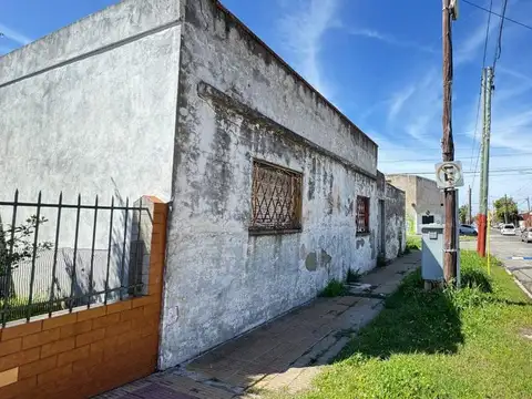 TERRENO EN VENTA EN VALENTIN ALSINA 106 MTS