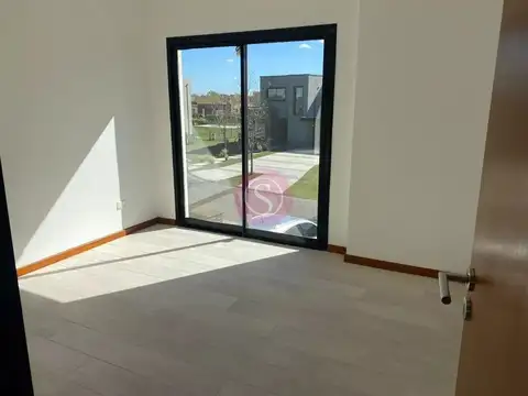 Casa  en Venta en El Cantón Golf, El Cantón, Escobar