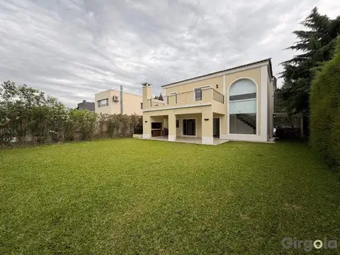 Alquiler Casa 4 dormitorios en Los Sauces. Nordelta