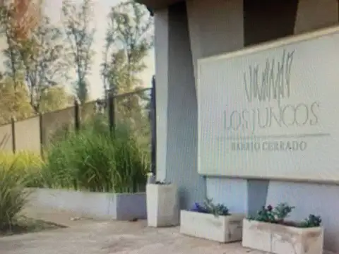 Barrio Los Juncos, Lujan