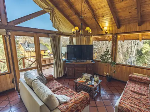 CASA 4 AMBIENTES- GRAN PARQUE- SECTOR DE PARRILLA- ALIHUEN ALTO -