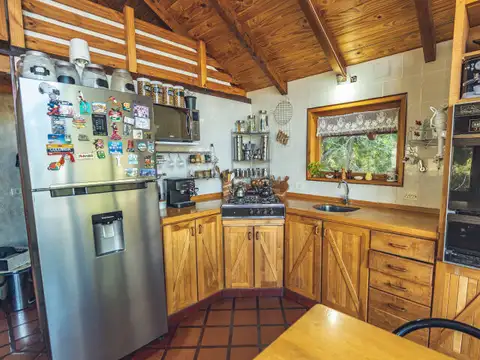 Casa 4 ambientes con 1 baño