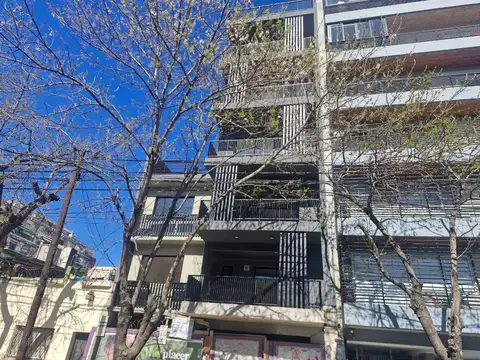 Venta departamento a estrenar en Monte Castro de 4 ambientes en planta baja con patios