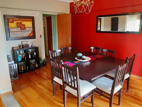 Departamento 4 ambientes con 2 baños