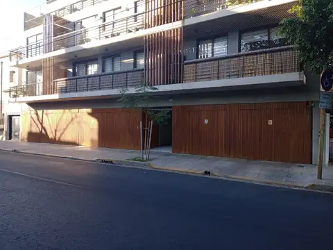 Excelente Cochera Fija Descubierta 12 Mts Holmberg 3400. V Urquiza