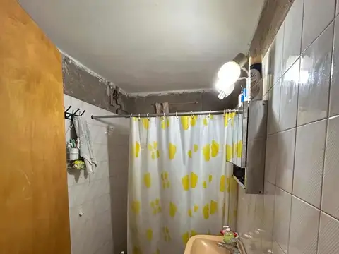 Los Ángeles e/ El Dorado y Monte Hermoso