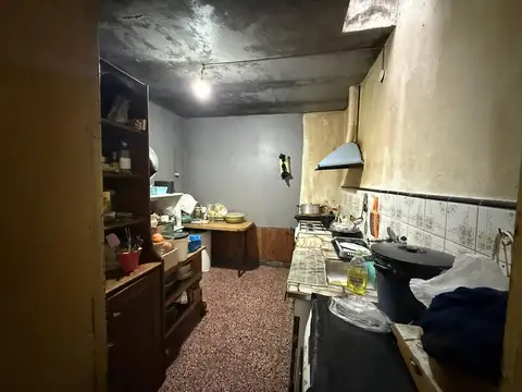 Casa 2 ambientes con 1 baño