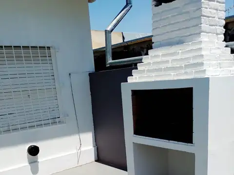 Depto Tipo Casa en Alquiler 60 años