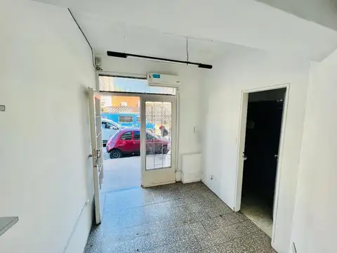 Local en Venta en Villa Sarmiento, USD 20.000