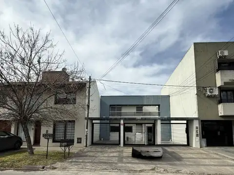 Oportunidad   Piso con cochera descubierta, apto banco
