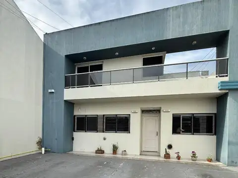 41 E ( 137 Y 138) 2100, Piso 1°