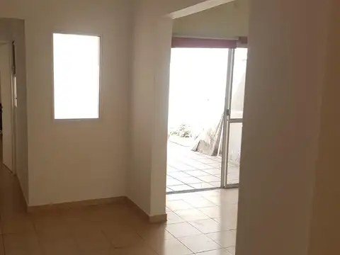 Depto Tipo Casa en Venta con 1 cocheras